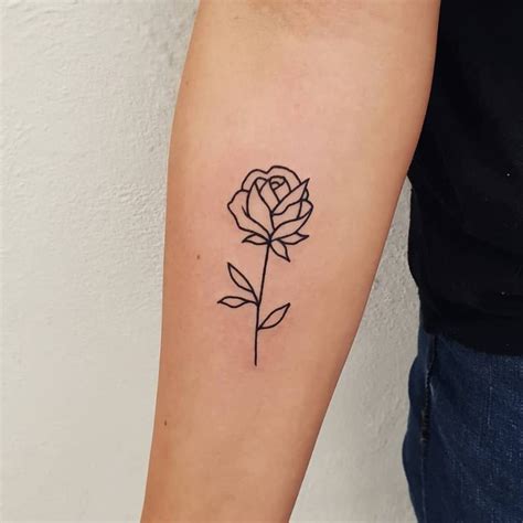 rosa tatuaje diseño